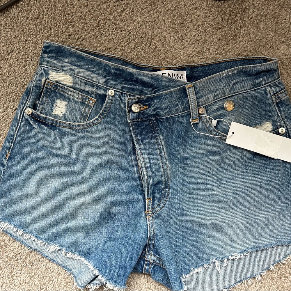 EB denim Jeanette crossover shorts - Picture 4 of 6